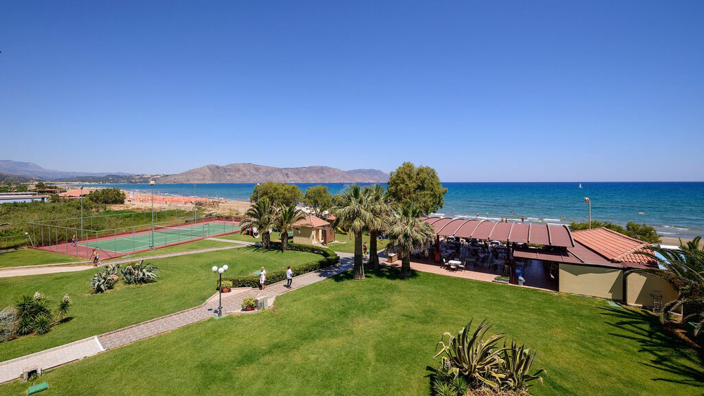 Vantaris Luxury Beach Resort