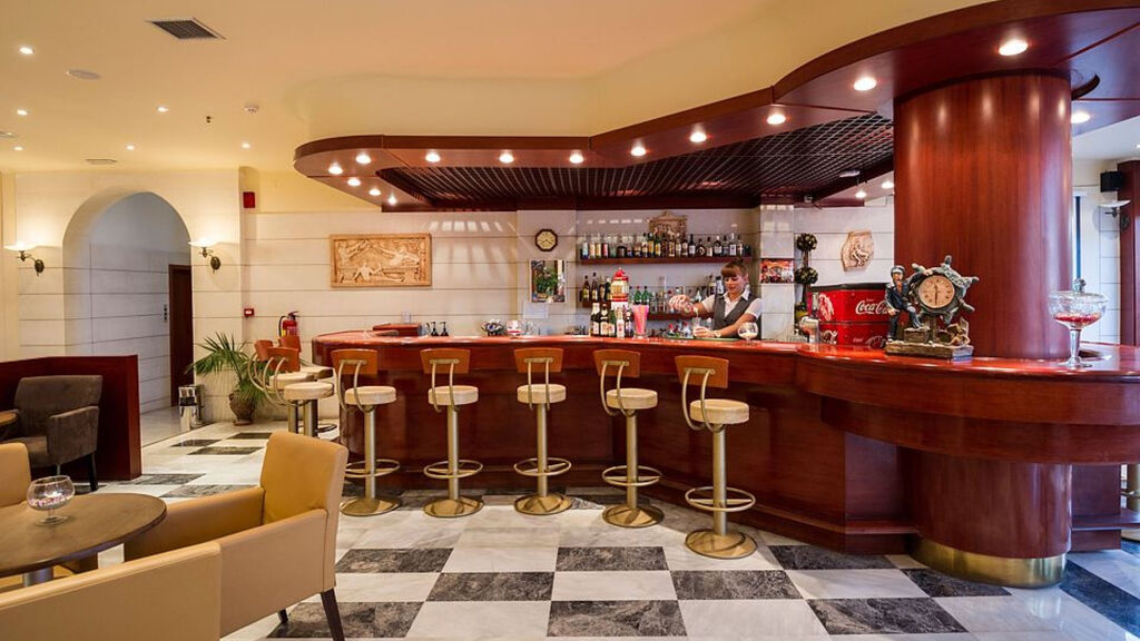 Vantaris Luxury Beach Resort