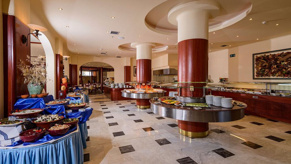 Vantaris Luxury Beach Resort