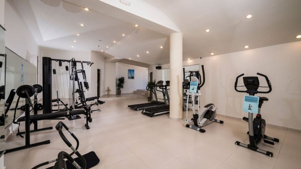 Vantaris Luxury Beach Resort