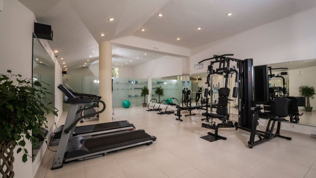 Vantaris Luxury Beach Resort