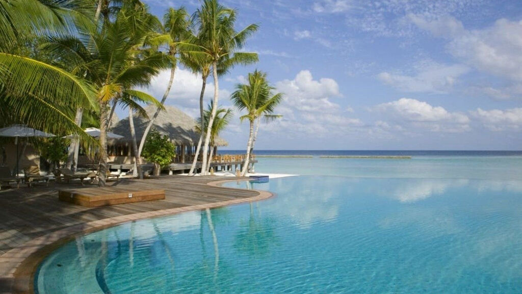 Veligandu Maldives Resort Island