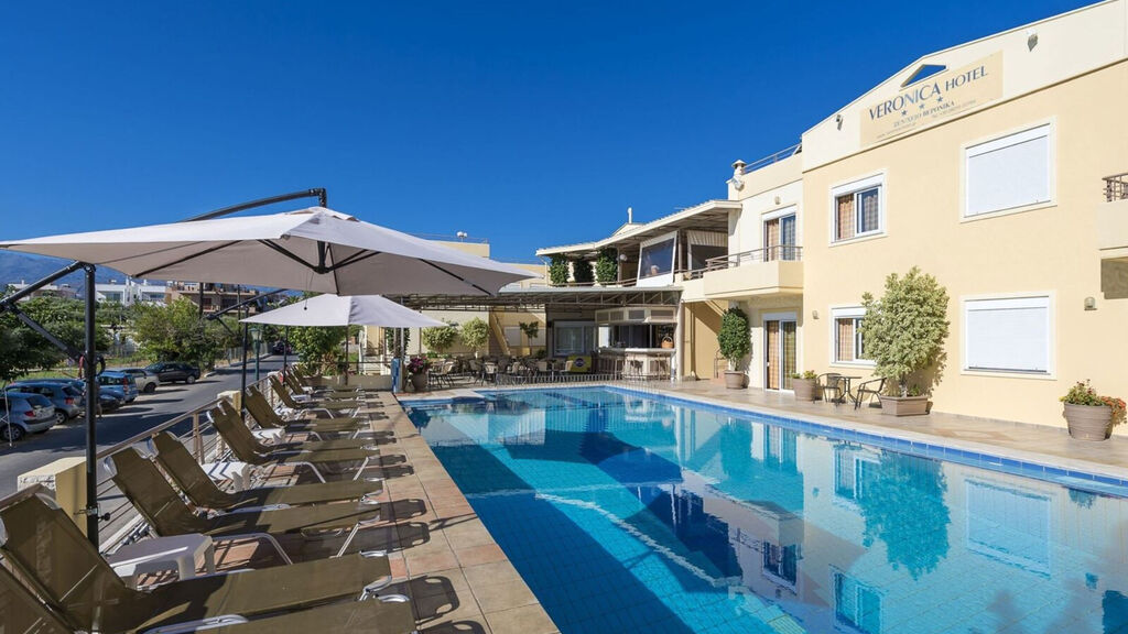 Veronica Hotel