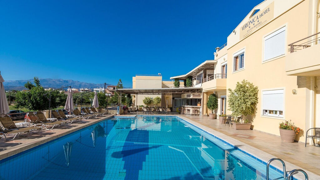 Veronica Hotel
