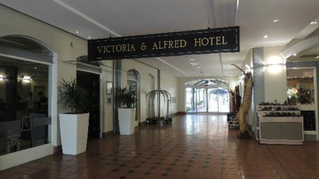 Victoria & Alfred