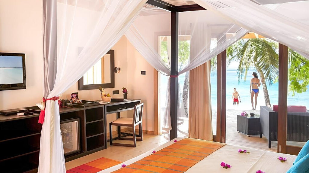 Vilamendhoo Island Resort & Spa