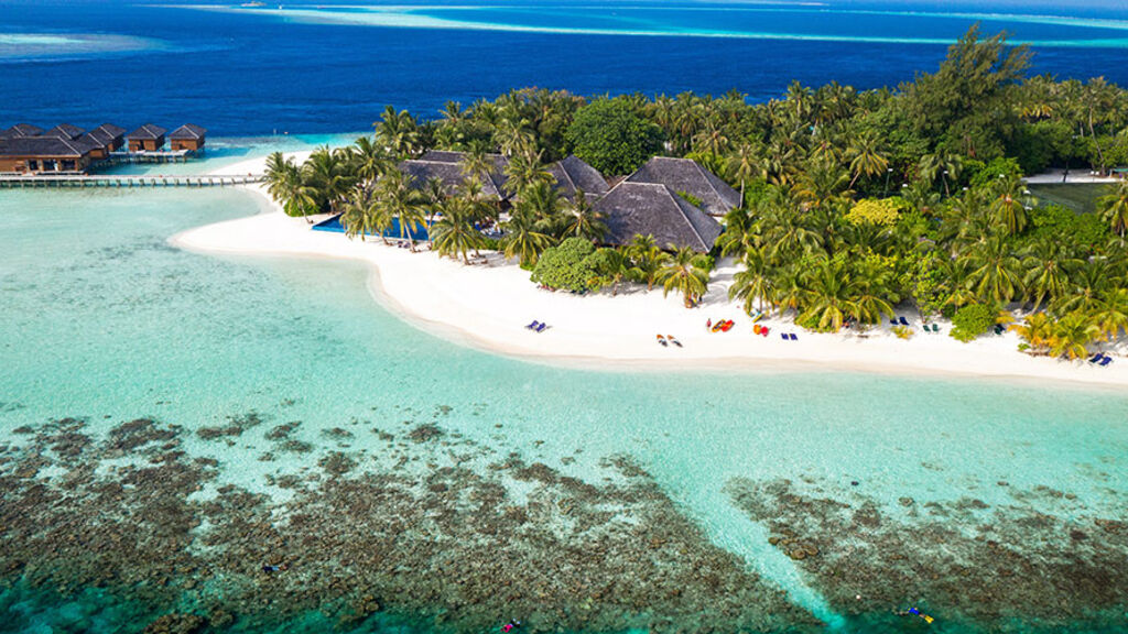 Vilamendhoo Island Resort & Spa