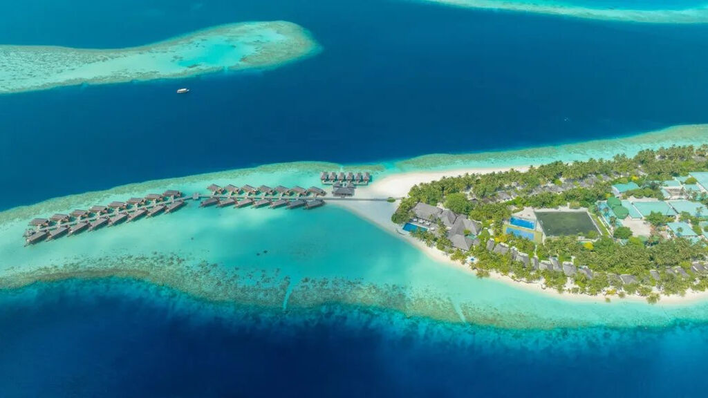 Vilamendhoo Island Resort & Spa