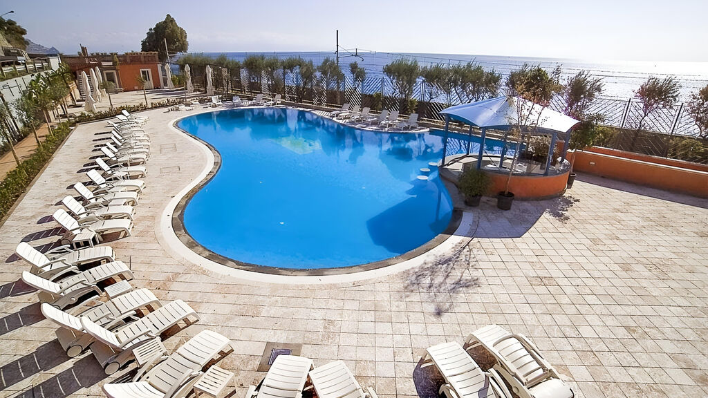 Villa Bianca Resort