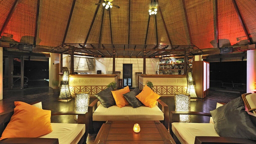 Villa Park Sun Island Resort