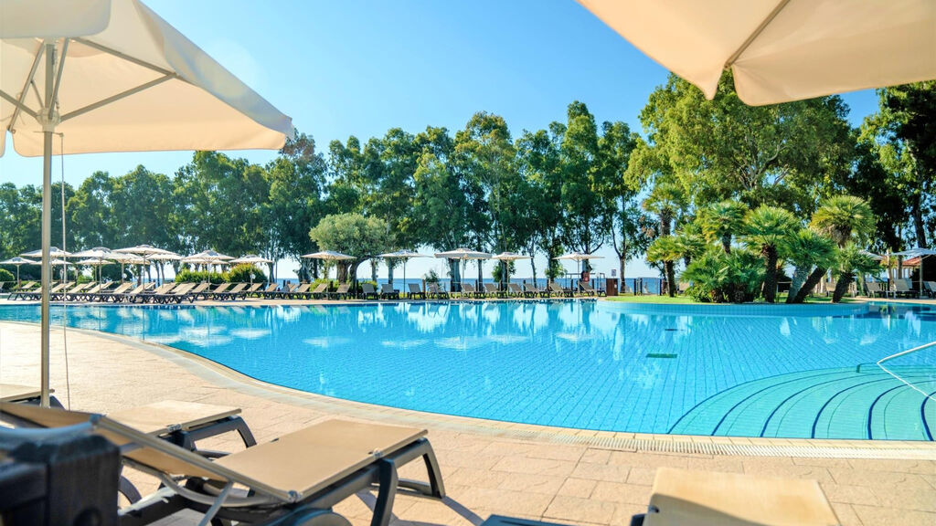 Voi Floriana Resort