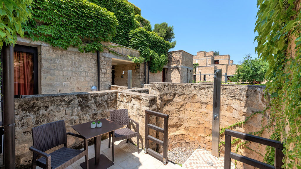 Voi Floriana Resort