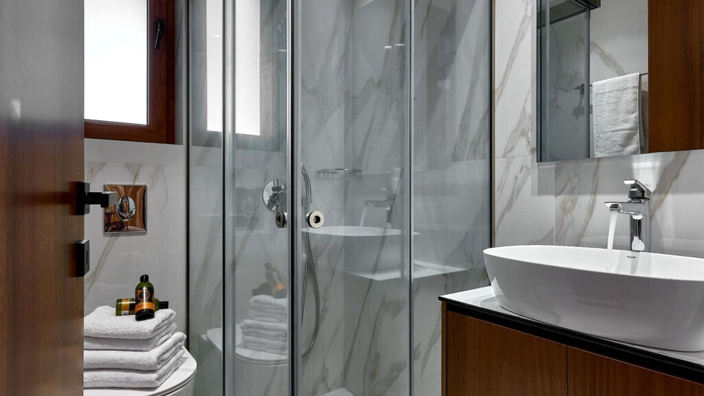 Volta Suites & Villas