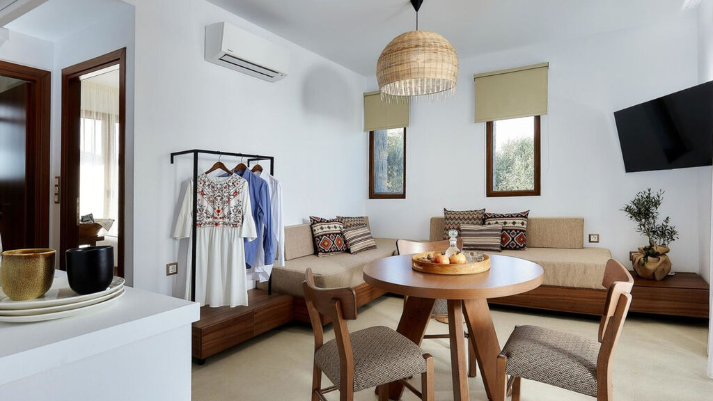 Volta Suites & Villas