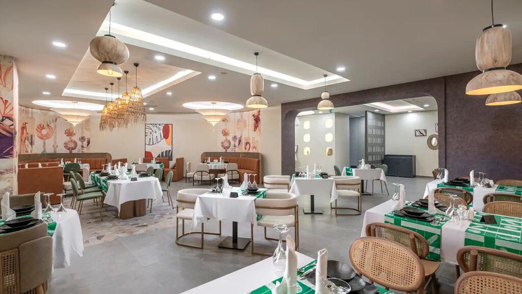 Vox Maris Resort