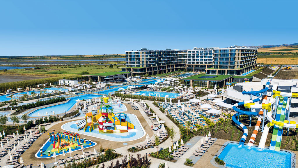 Wave Resort