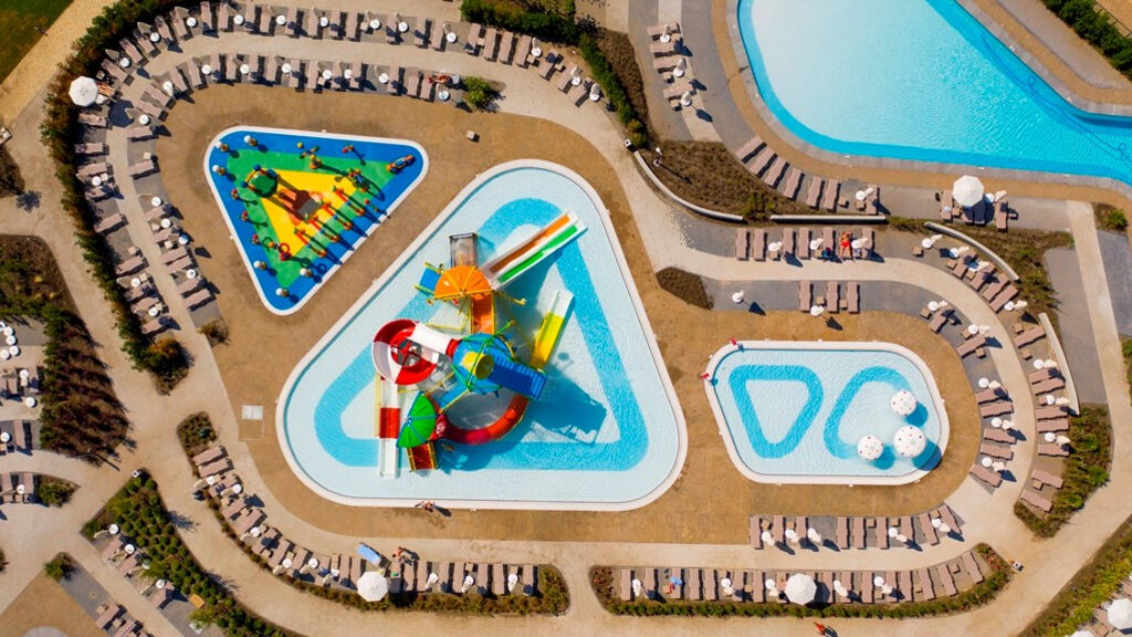 Wave Resort