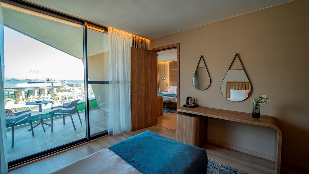 Wave Resort