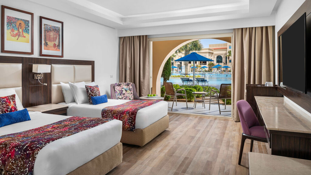 Albatros White Beach