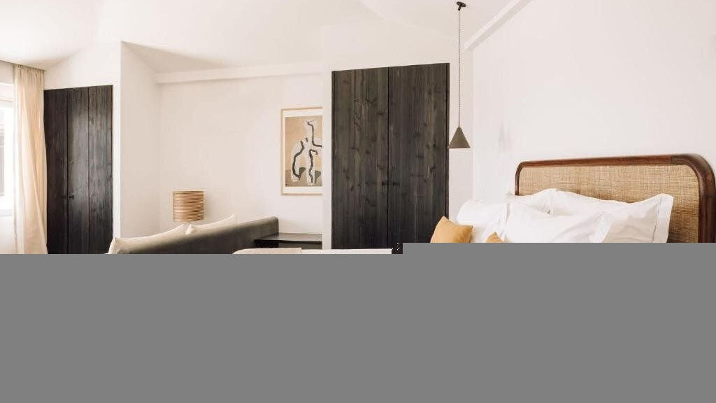 White Exclusive Suites & Villas