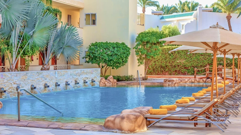 Xperience Sea Breeze Resort