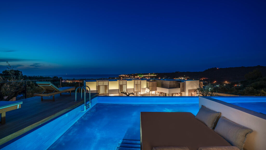 Zante Maris Suites