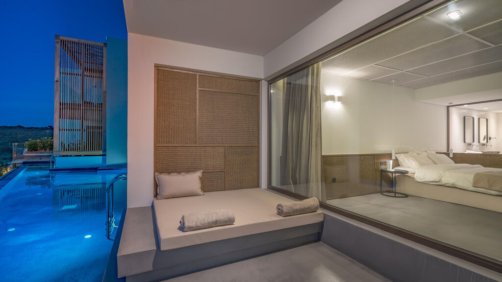 Zante Maris Suites