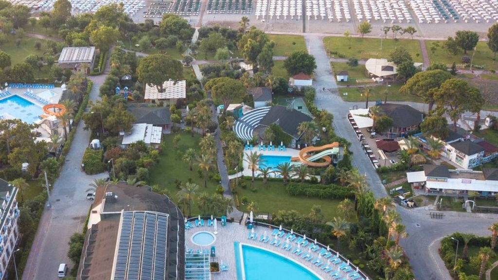 Zena Resort