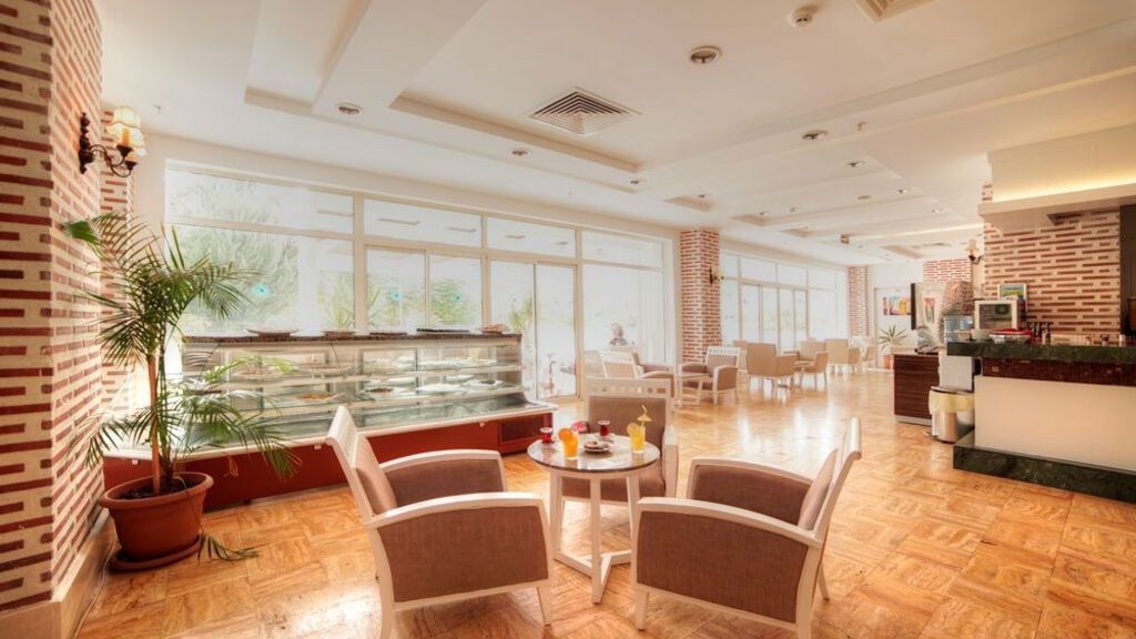 Zena Resort