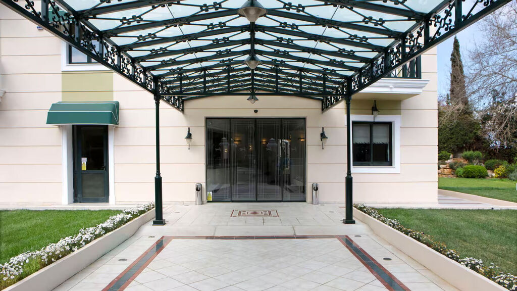 Zeus Essence Ramada Athens