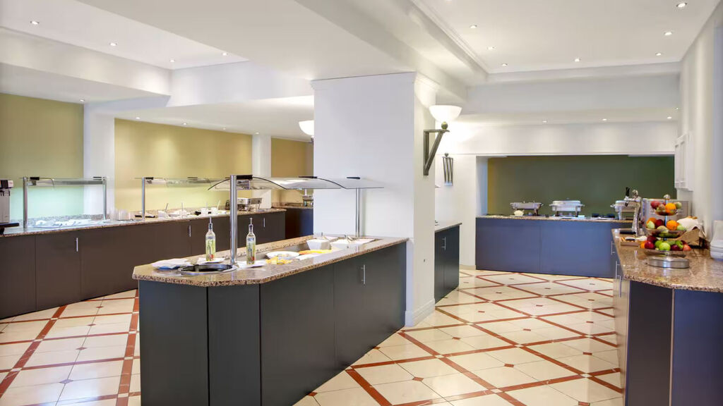 Zeus Essence Ramada Athens