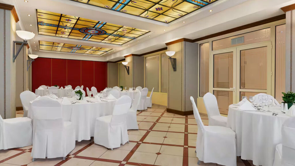 Zeus Essence Ramada Athens