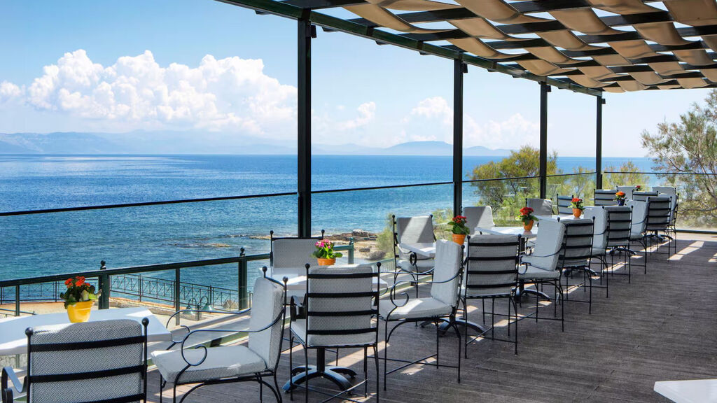 Zeus Essence Ramada Athens