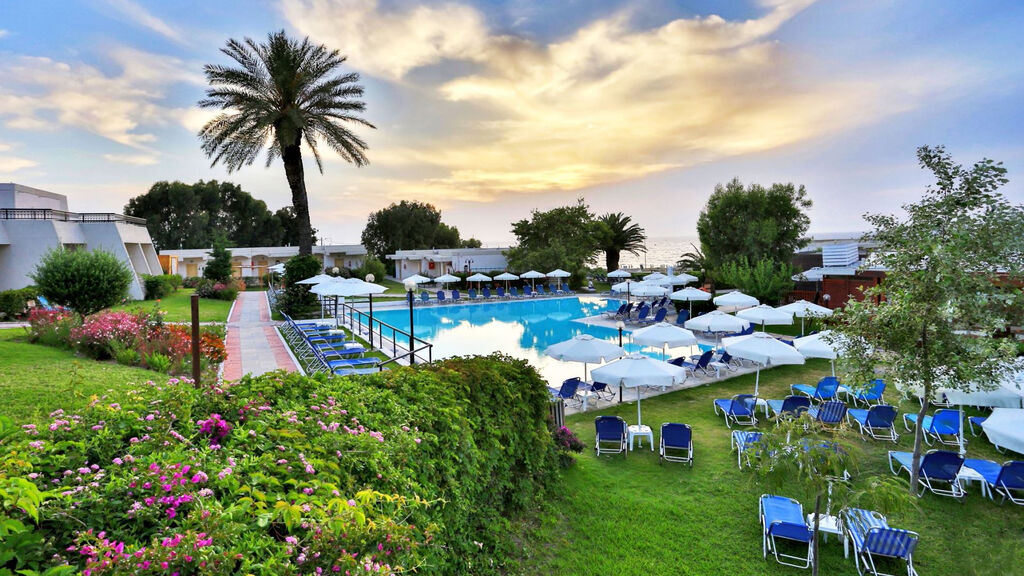 Zeus Hotels Sol By Melia Cosmopolitan