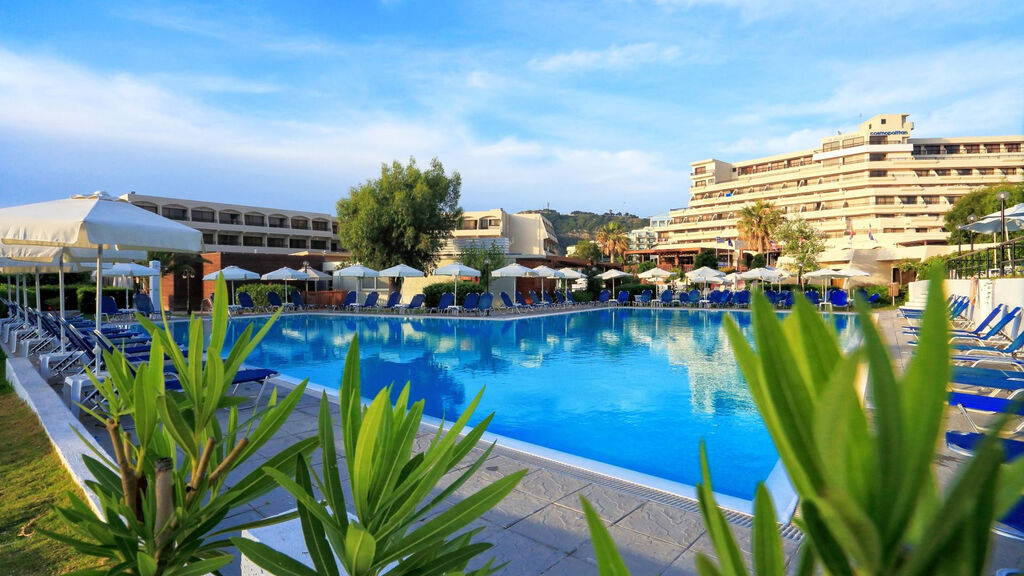 Zeus Hotels Sol By Melia Cosmopolitan