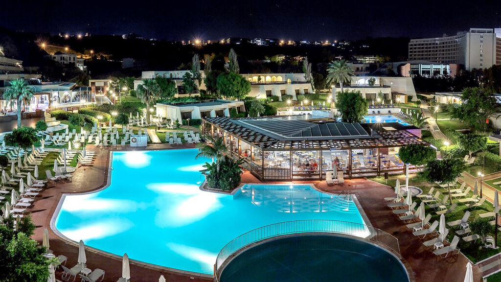 Zeus Hotels Sol By Melia Cosmopolitan