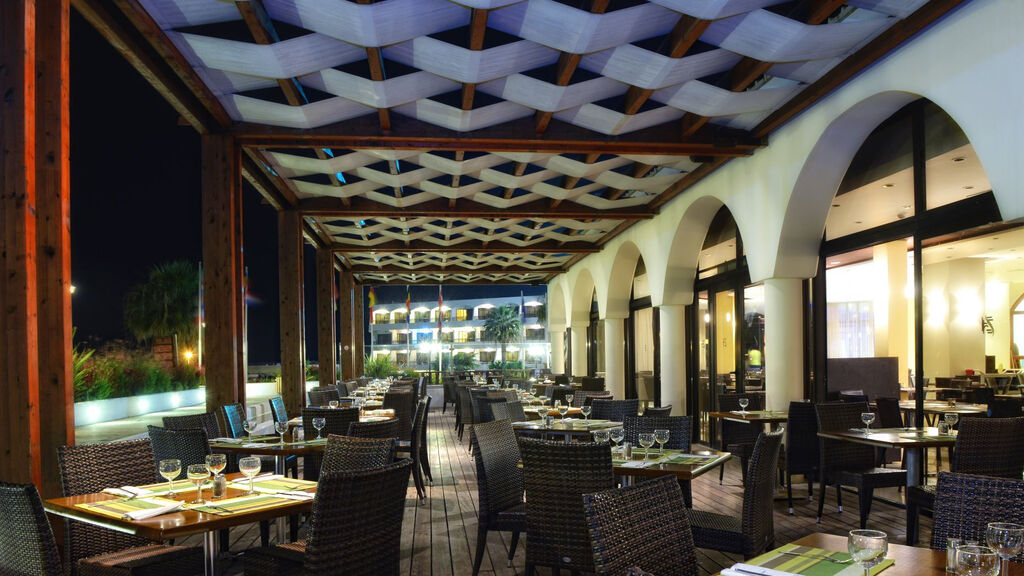 Zeus Hotels Sol By Melia Cosmopolitan