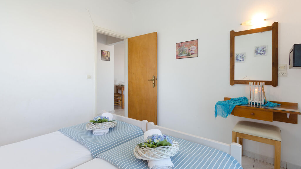 Aglaia Studio & Apartment