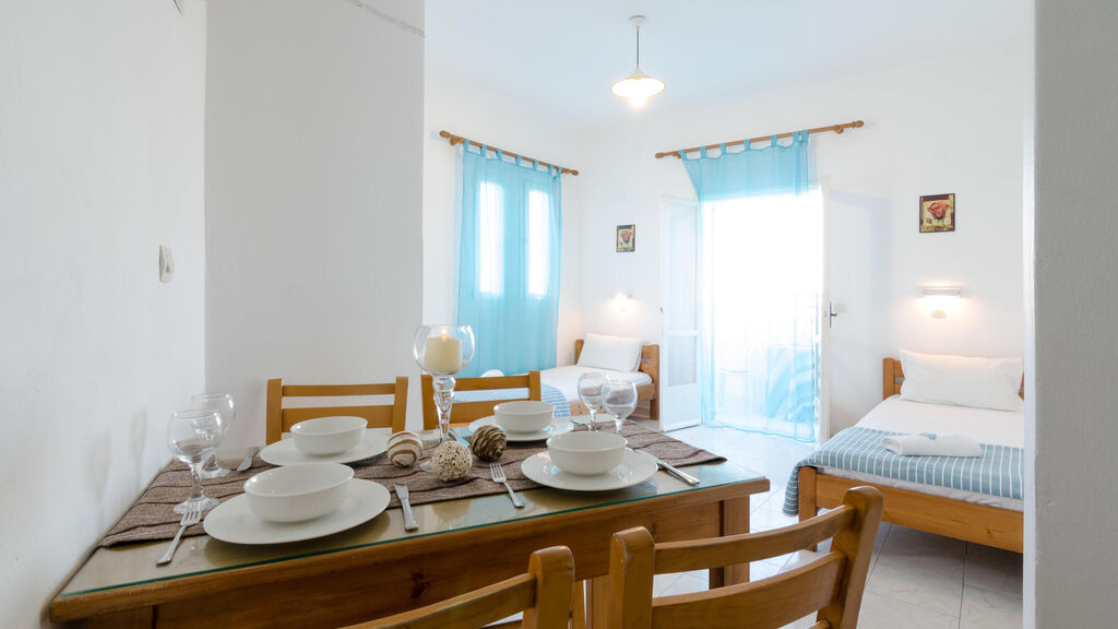 Aglaia Studio & Apartment