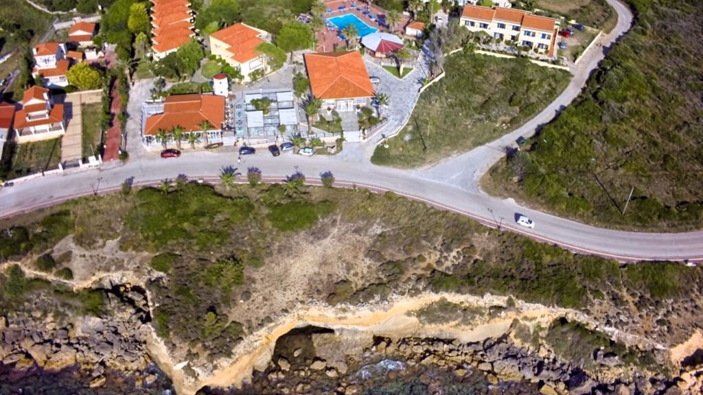 Ammes Hotel & Apartments