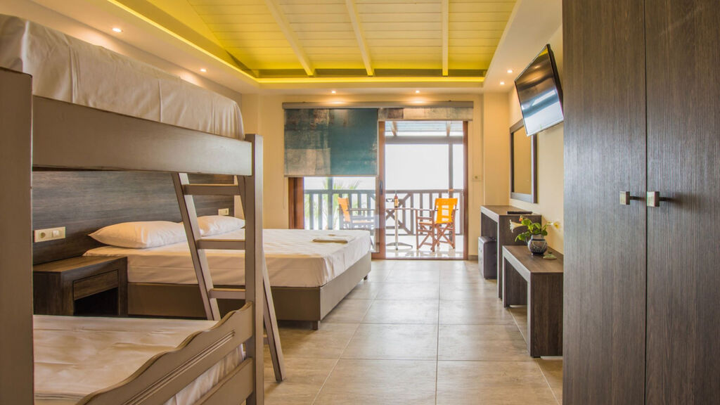 Aparthotel Koukis Beach