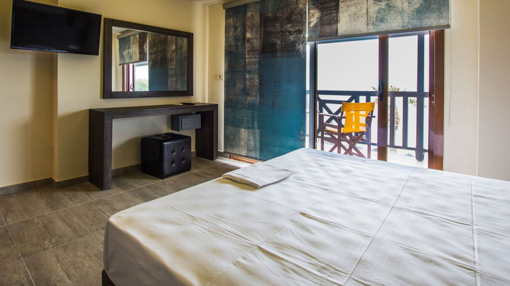 Aparthotel Koukis Beach