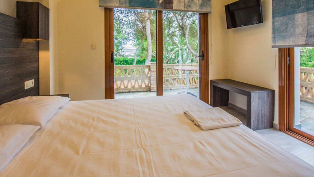 Aparthotel Koukis Beach