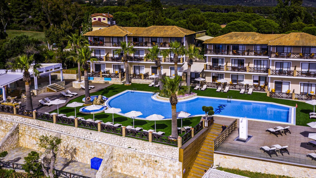 Aparthotel Koukis Beach