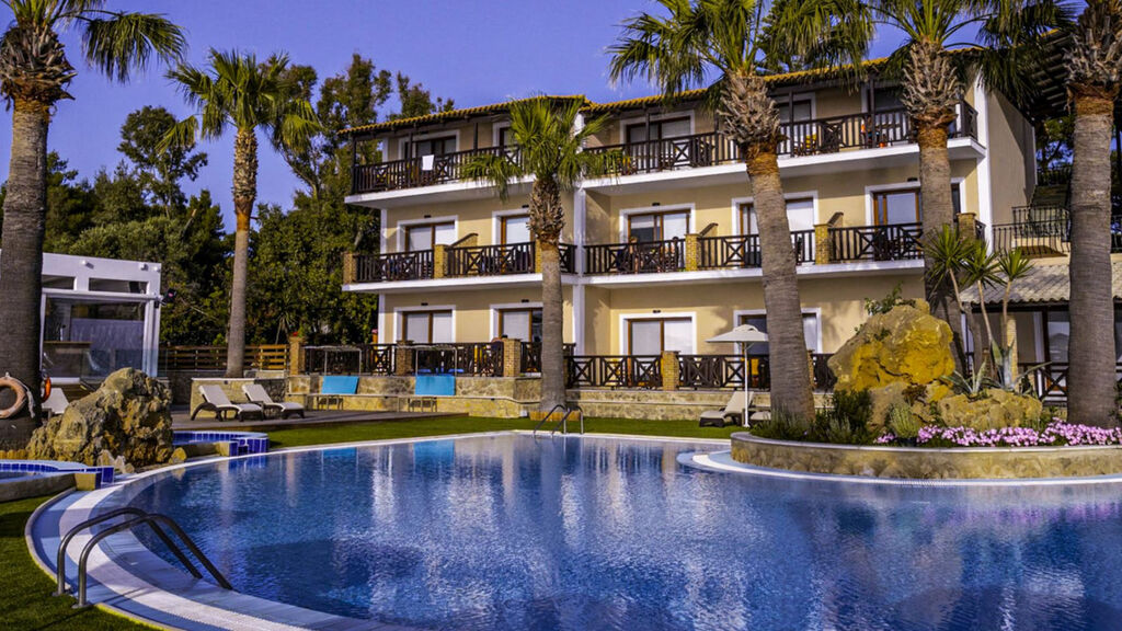 Aparthotel Koukis Beach