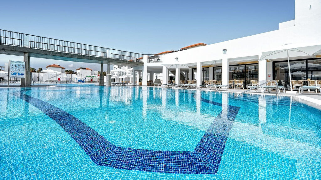 Broncemar Beach Suites