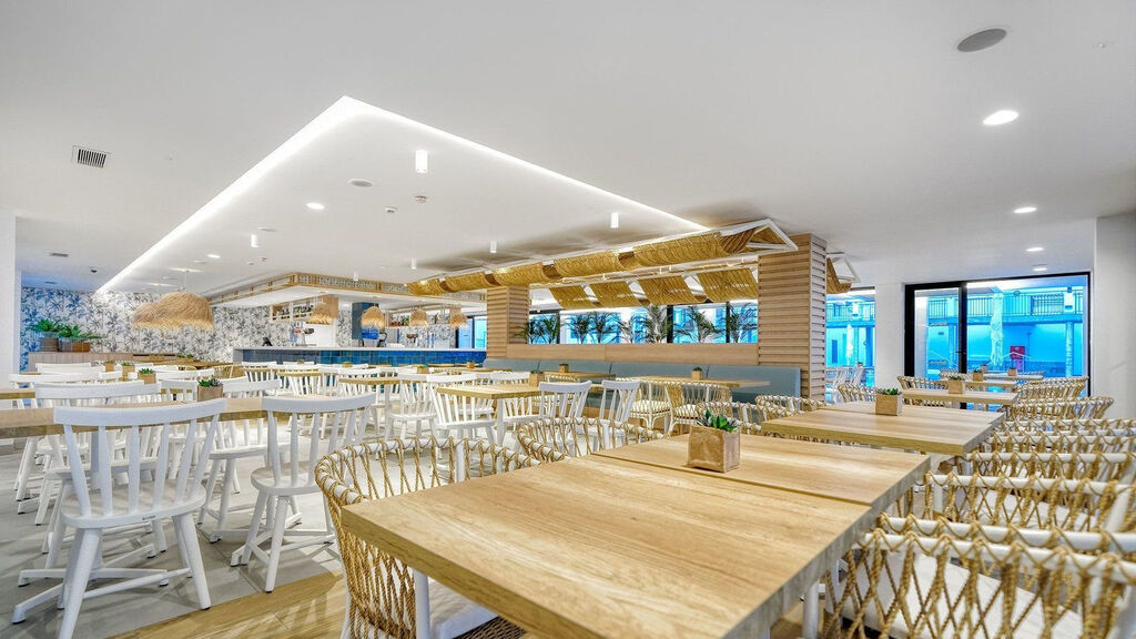 Broncemar Beach Suites