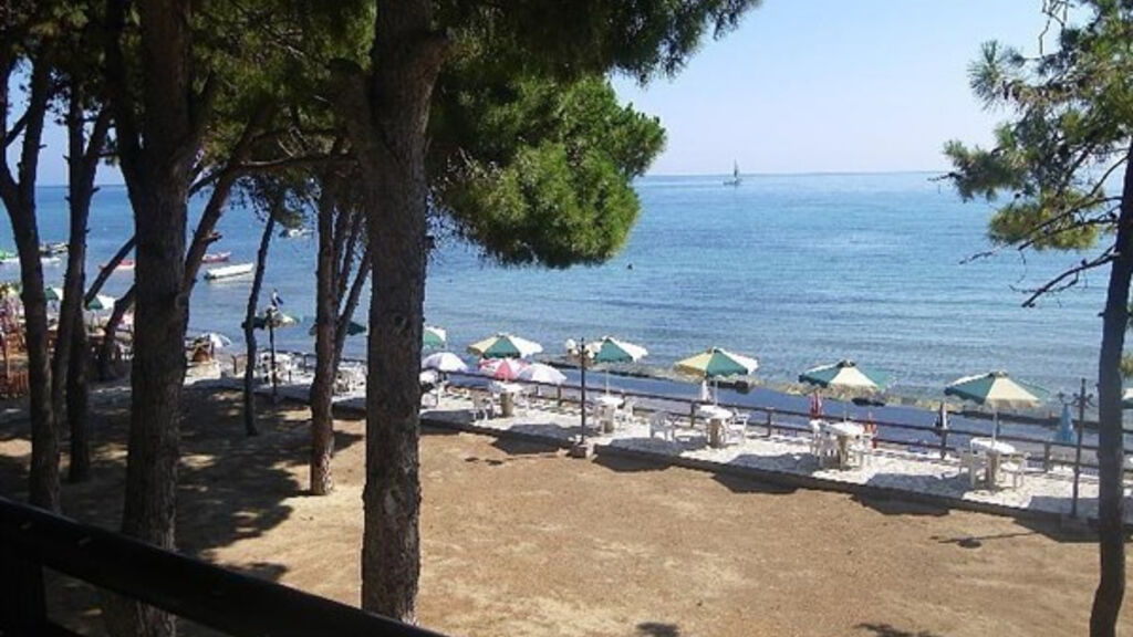 Castello Beach