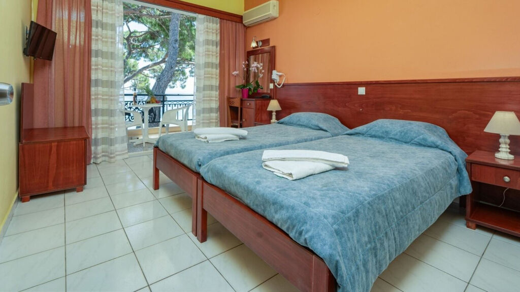 Castello Beach Hotel