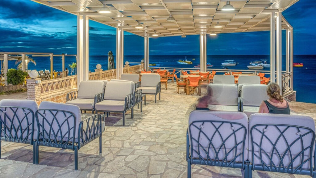 Castello Beach Hotel